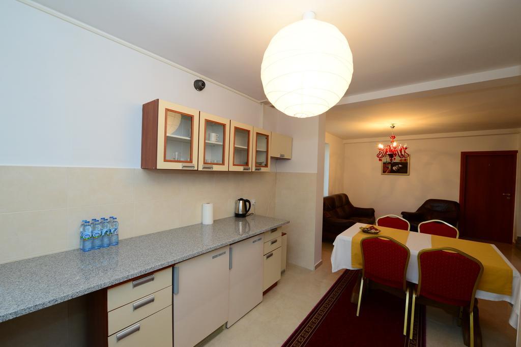 B&B Airport Modlin Nowy Dwór Mazowiecki 외부 사진