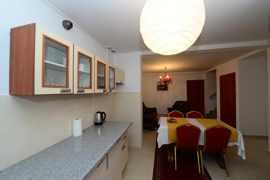 B&B Airport Modlin Nowy Dwór Mazowiecki 외부 사진