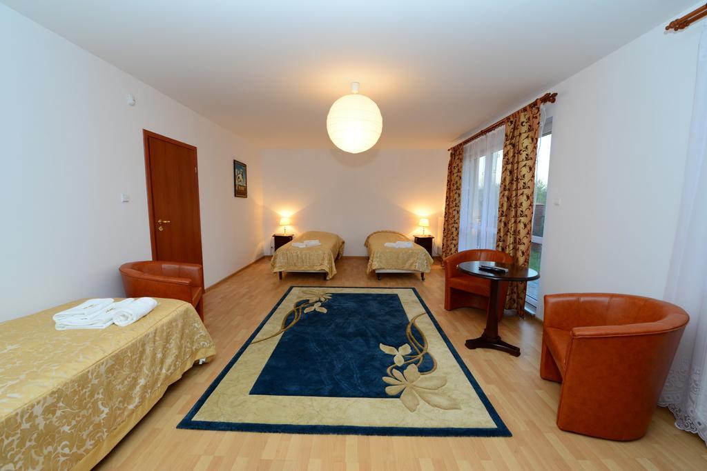 B&B Airport Modlin Nowy Dwór Mazowiecki 객실 사진